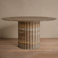 Table à manger ronde en marbre Dream Home, base cylindrique cannelée en pierre, pierre veinée naturelle, pour un espace repas luxueux