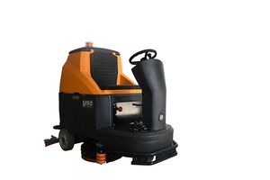 Machine de nettoyage et de balayage de sols haute performance, autoportée, pour rues et routes - Product Image 2