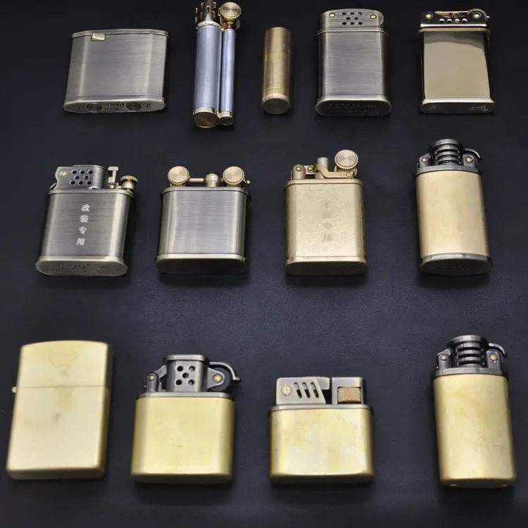 Produit Semi-fini briquet en cuivre de silex de kérosène Logo personnalisé briquet en métal gaz cigare coupe-vent briquet à huile de Cigarette