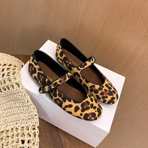 Fashion women's <b>shoes</b> - <b>leopard</b> <b>print</b> leather soft and breathable <b>flat</b> <b>shoes</b> - retro walking <b>shoes</b> - summer style - Product Image 4