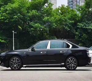 Usato in Vendita 2024 BMW i7 Leading Edition eDrive50L Pacchetto Sport Berlina Grande Marca Tedesca Alta Qualità - Product Image 4