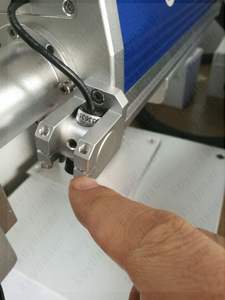 آلة KEYILASER للوسم على المعادن بليزر الألياف بقوة 30 واط مع مصدر ليزر RAYCUS للمعادن غير اللامعة - Product Image 3