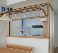 Fenêtres pliantes en bois à double vitrage Ouverture coulissante Aluminium Cadre en bois Design Persienne Type de rideau pour l'extérieur Extérieur Ferme