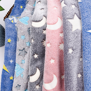 Vente flash, toucher doux, tissu en microfibre de flanelle polaire à <span class=keywords><strong>double</strong></span> <span class=keywords><strong>face</strong></span> en dobby 100% polyester, qui brille dans le noir - Product Image 1