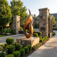 Sculpture moderne grande et abstraite en acier inoxydable, flamme en bronze, art du feu en métal pour la décoration extérieure de jardins, de places publiques et de paysages commerciaux
