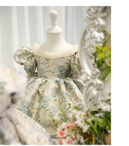 Robe de princesse jacquard rétro espagnole pour bébé fille, nouvelle robe à manches bouffantes, robe tutu avec nœud pour le 1er anniversaire de bébé - Product Image 6