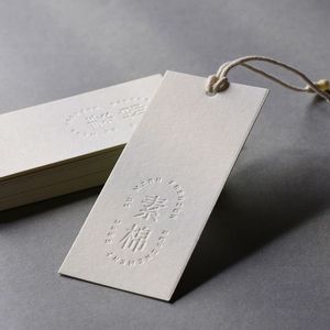 Étiquettes d'expédition en papier kraft Manila écologiques personnalisées 70x35mm avec cordon élastique pour sacs et vêtements - Product Image 4