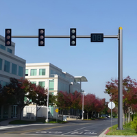 Poteau octogonal en acier personnalisé galvanisé galvanisation à chaud pour les installations de sécurité routière-poteau de signalisation de poteau de lampadaire