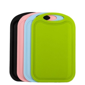 Produits tendance 2026 Nouveautés Outils de cuisine <span class=keywords><strong>Planche</strong></span> à découper en <span class=keywords><strong>plastique</strong></span> avec rainures <span class=keywords><strong>Planche</strong></span> à découper pour aliments pour bébés et légumes - Product Image 5