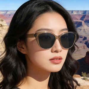 Ks-3962 แว่นกันแดดทรงแคทอายสำหรับผู้หญิงกรอบโลหะพลาสติกสีดำเลนส์ TAC ป้องกันรังสียูวี 400 ระดับ 2 แว่นกันแดด - Product Image 2