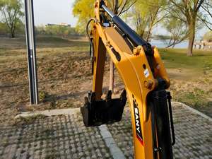 Miniexcavadora SANY SY18U Usada, 1.9T, Etapa V, Giro de Cola Cero, Tren de Rodaje Extensible, Capacidad de Cucharón de 0.04m³, 1000 Horas - Product Image 4