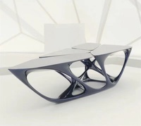 Table à thé creuse en plastique renforcé de fibre de verre créative nordique table à thé en forme d'arbre racine table à thé triangulaire table de négociation de conception