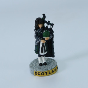 Estatuilla de resina de alta calidad, famosas figuras de película de resina Braveheart - Product Image 5