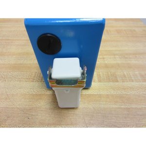 เซ็นเซอร์โฟโตอิเล็กทริค Sick Lut1-500 24 Vdc อุปกรณ์ตรวจจับระบบอัตโนมัติทางอุตสาหกรรม - Product Image 5