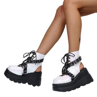 Sandales plates en faux cuir PU pour femmes, chaussures Vampire, bottes bateau, vente en gros dans l'usine, nouvelle collection, collection