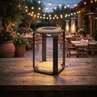 Ideas de Regalos de Navidad: Lámpara de Mesa Moderna Negra y Faroles Solares de Jardín para Exteriores, Disponibles en Stock para Envío Inmediato