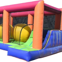 Grand parcours d'obstacles gonflable interactif, jeu de course et de saut amusant sous forme de château gonflable