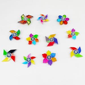 Innovadores juguetes giratorios de dedo estilo molino de viento, Fidget Spinners transparentes de molino de viento, Juguetes relajantes y educativos - Product Image 4