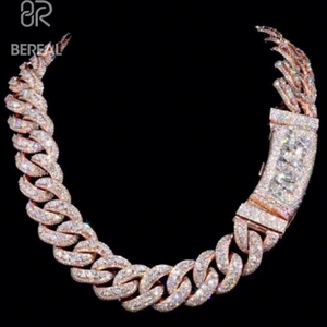 Collar de Cadena Cubana con Moissanita VVS de Corte Baguette Personalizado, Estilo Hip Hop, Plata 925 Chapada en Oro, Joyería Fina para Hombre - Product Image 1