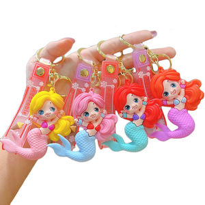 Venta al por mayor de dibujos animados sirena PVC llavero colgante lindo muñeca Dar llavero bolsa encanto - Product Image 1