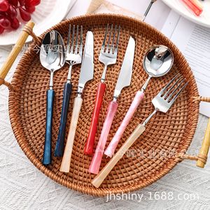 Ensemble de couverts en acier inoxydable 304 brillant avec manche en acrylique, design taille fine, couteau, fourchette et cuillère pour cuisine occidentale et hôtels - Product Image 3