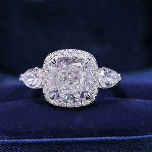 Anillo de Diamantes de Lujo con Diamantes de Corte Cojín de 5 Quilates, Anillo Abierto con Diamantes de Princesa, Estilo Celebridad de Internet - Product Image 3