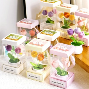 Caja de Regalo para el Día del Maestro con Plantas de Tulipanes Tejidas a Mano, Flores Simuladas de Hilo, Hechas a Mano y Personalizadas - Product Image 1