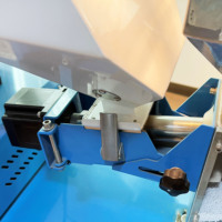 Équipement auxiliaire en plastique Couleur Masterbatch Trémie Mélangeur à vis Mangeoire Doseur volumétrique Machine