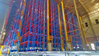 Système automatisé de récupération de palettes (AS/RS) à grande densité et économique, fabriqué en Chine, pour entrepôts de stockage de palettes à navette à quatre voies en acier.