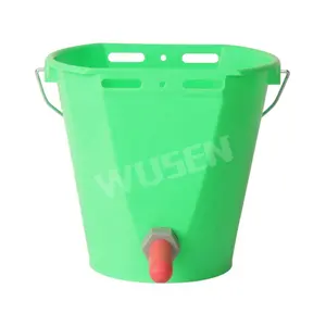 Animal Milk Bucket Calf Feeder For Cow Or Horse Feeding Feed Bucket 8L Livestock