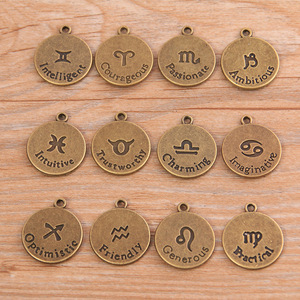 Ciondolo Personalizzato in Lega di Zinco con Segno Zodiacale Retrò, Produzione all'Ingrosso - Product Image 2
