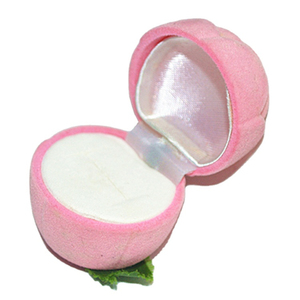 Boîte cadeau de mariage en velours floqué rose pour une seule bague - Product Image 2
