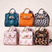 Mini sac en PU porte-clés, pochette de rangement pour rouge à lèvres, écouteurs et pièces de monnaie, petit sac à main mignon, breloque pour clés de voiture, ornement, logo personnalisé disponible