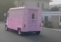 Camioneta de Helados Móvil Rosa Personalizada con Área para Máquina de Helado Suave, Congelador Comercial para Negocios de Catering en la Playa