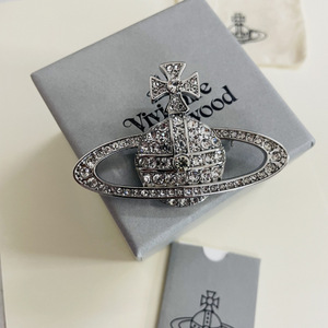 Western Queen's Vivienne Large <span class=keywords><strong>Saturn</strong></span>ブローチは、ハイエンドのデザインとエレガンスのセンスを醸し出しています。地球の惑星のブローチ - Product Image 2