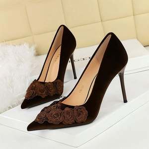 Pantuflas de Lujo al por Mayor en Línea, Pantuflas Tipo Mocasín, Pantuflas Cómodas, Comprar Zapatos en Línea, Sandalias de Diseñador Baratas - Product Image 1