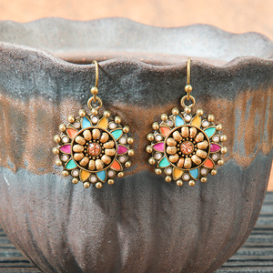 ต่างหูทรงเรขาคณิตโบฮีเมีย ชุบทอง 22k โลหะผสมมีค่า เครื่องประดับสำหรับผู้หญิงใส่ได้ทุกวัน - Product Image 2