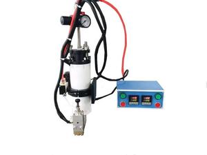 2L masaüstü pedalı tipi sıcak tutkal akıtma makinesi için elektronik sanayi - Product Image 5