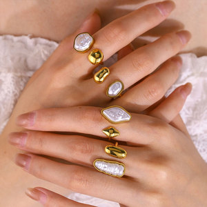 Anillos de Perlas de Moda en Acero Inoxidable 316L con Baño de Oro Fino de 14k y 18k que No se Deslustran para Mujer - Product Image 3