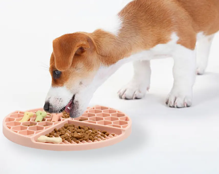 Tapis de léchage pour animaux de compagnie personnalisé mangeoire lente pour chien et chat tapis de léchage pour animaux de compagnie tapis de léchage en silicone pour chien