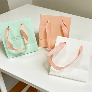 Emballage de luxe pour vêtements avec sacs en papier personnalisés, boîtes, étiquettes, cartes et accessoires de marque ZXF - Product Image 3