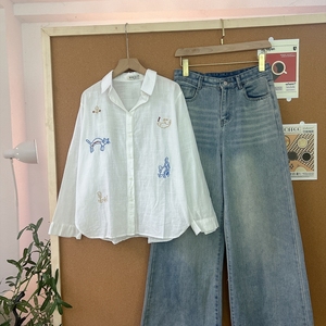 Camisa de Lino Suave para Mujer, Manga Larga, Color Sólido, Primavera-Verano, L747, con Elegante Bordado en el Cuerpo y Cuello Camisero - Product Image 1