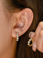 Boucles d'oreilles en or 18 carats avec diamants de laboratoire, perles de culture à bulles style Old Money, rangée de diamants complète