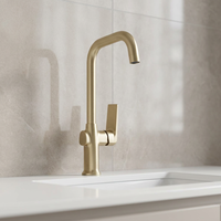 Robinet de cuisine classique moderne en laiton doré brossé, monocommande eau chaude et froide, avec cartouche céramique, à poser sur le plan, aérateur intégré