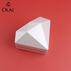 Olai tam giác LED hộp đồ trang sức kim cương phun sơn Bông tai mặt dây chuyền Quà tặng bàn trang điểm hộp lưu trữ - Product Image 2
