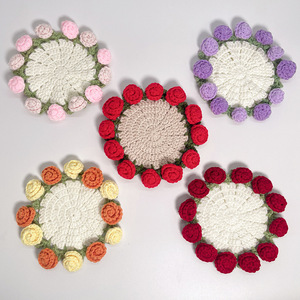 Sous-verres au crochet faits main, motifs bouquet de roses, muguet et tournesol, sous-verres floraux créatifs tricotés - Product Image 6