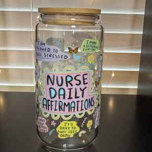 Autocollants de transfert UV DTF personnalisés à faible MOQ, imperméables, à thèmes variés, pour gobelets en verre de 16 oz – Vente chaude - Product Image 1