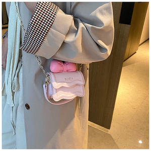 Bolso Bandolera Infantil de Moda 2025, Estilo Moderno, Lindo, de PU, Impermeable, Ultraligero y Portátil - Product Image 3