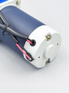 Solución Compacta de Motor de Corriente Continua de Accionamiento en Ángulo Recto con Motor de Engranajes Cónicos Espirales para Sistemas de Conteo de Tabletas - Product Image 6