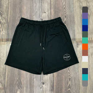 Shorts cargo tricotés pour hommes, écologiques, unis, décontractés, imperméables, respirants, taille basse, avec poches à cordon et sérigraphie - Product Image 1